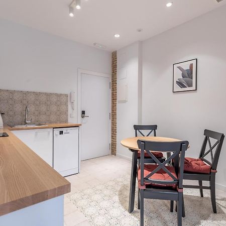 Modern Apartment Close To City Centre Valencia Ngoại thất bức ảnh